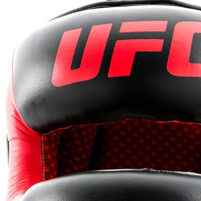 Шлем боксерский с бампером красно-черный, размер XL UFC UHK-75065